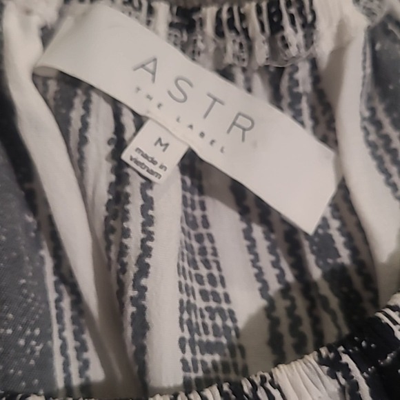 Astral the Label Striped Crop Top Medium - Picture 3 of 3